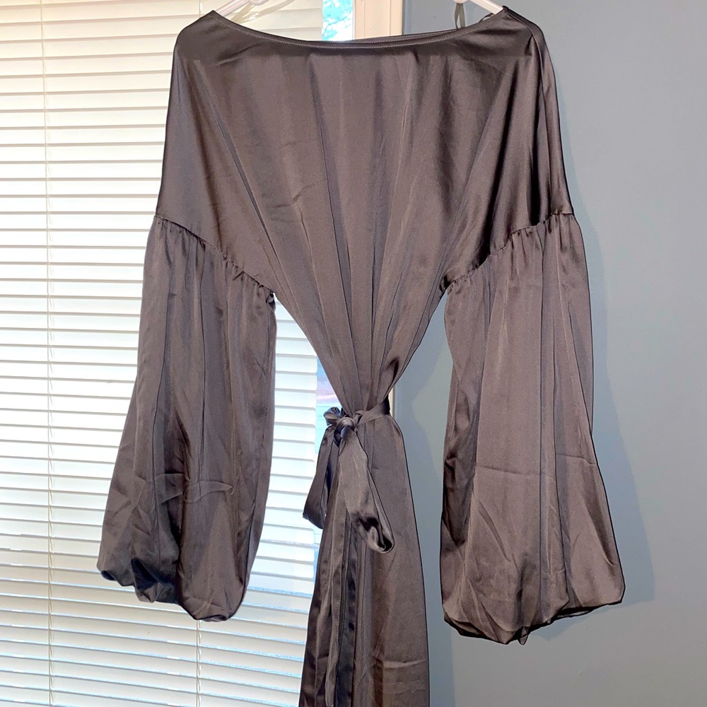 Grey silk dress with belt!